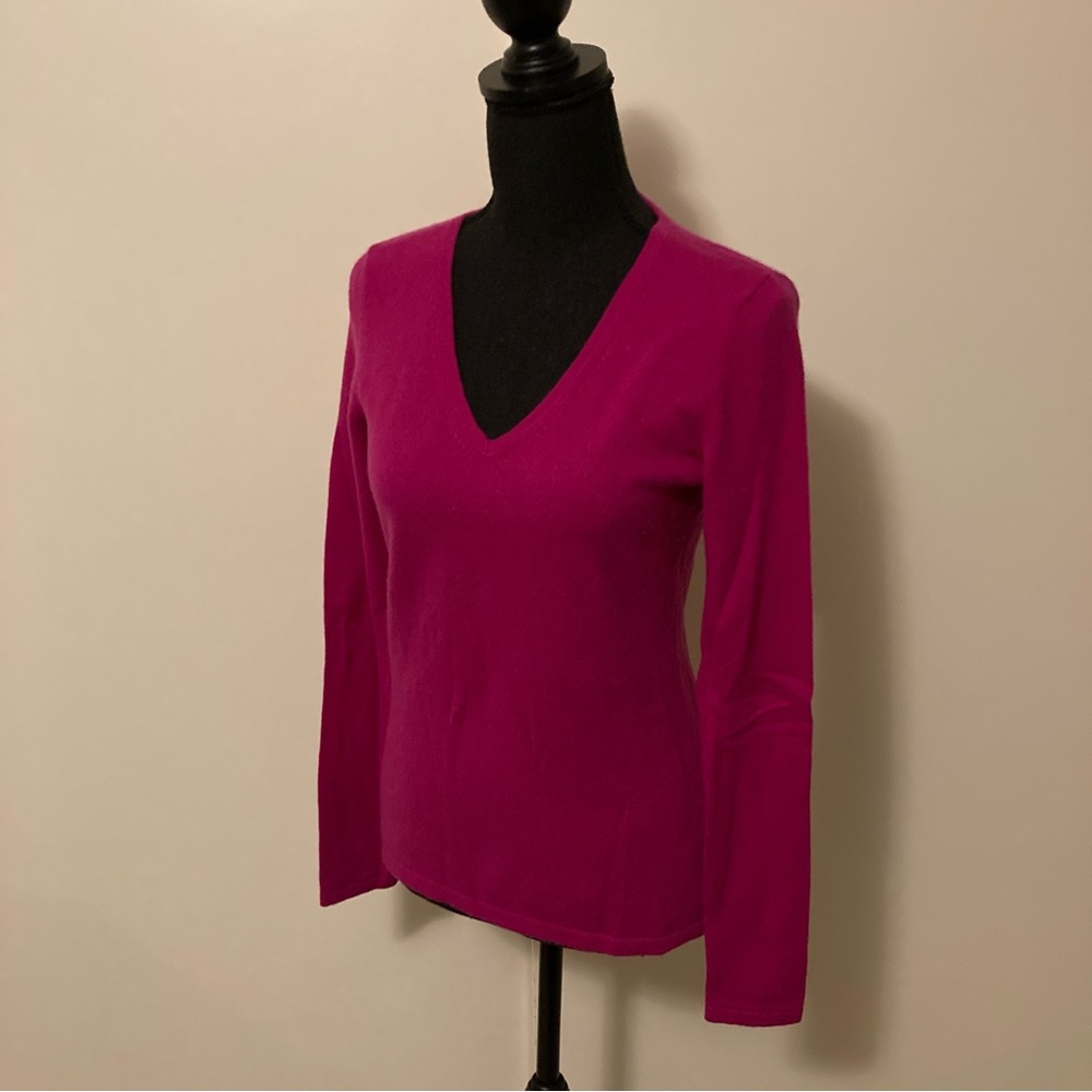 Saks Fifth Avenue Black Label V-neck Sweater 100% Cashmere Size S